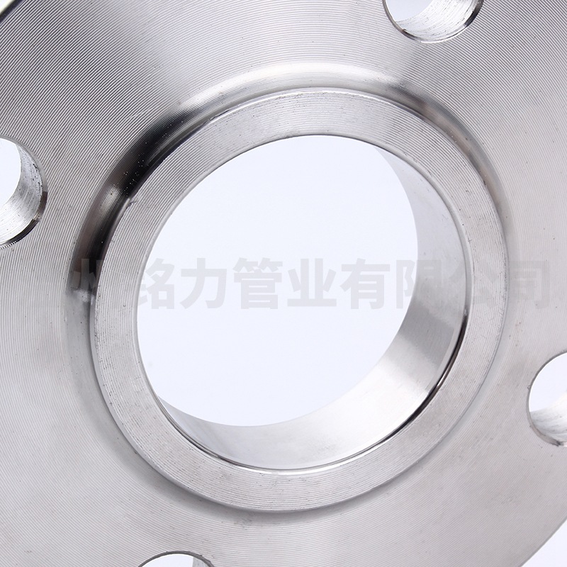 不(bu)鏽鋼帶(dai)頸(jing)平(ping)銲灋(fa)蘭(lan)